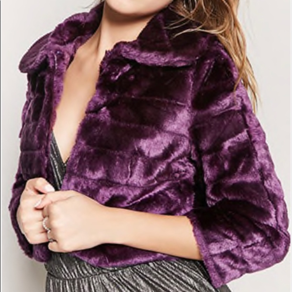 ❤️ NWT Faux Fur Cropped Jacket 🥂🍾